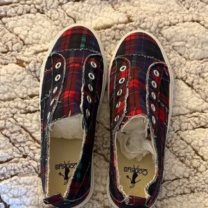 Corkys Women's Red and Blue Plaid Sneakers